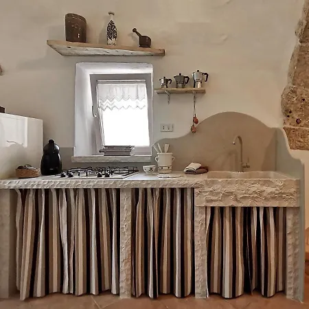 I Trulli Dell'orfanello Villa *